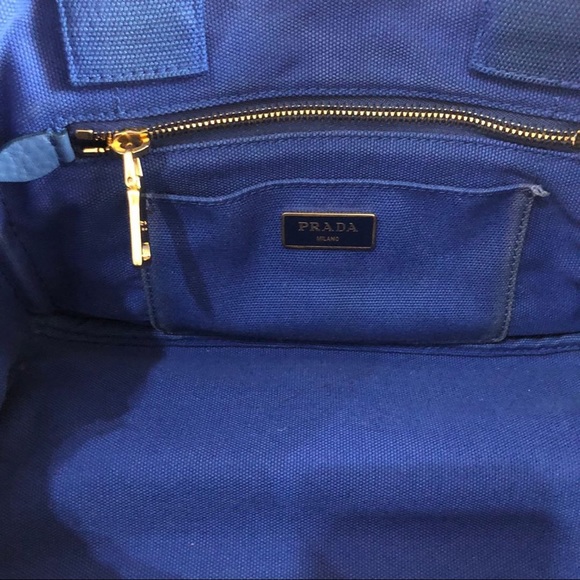 🦋🦋SOLD for $990🦋🦋 Prada Canapa - Picture 4 of 6